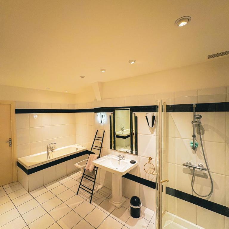 Appartement cœur de ville 4 chambres - 10 pers - Apartment - 13