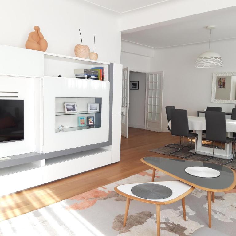Luxueux 3P en plein cœur de Nice - Appartement 2 Chambres - 23