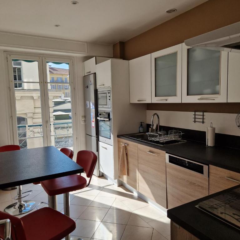 Luxueux 3P en plein cœur de Nice - Appartement 2 Chambres - 31