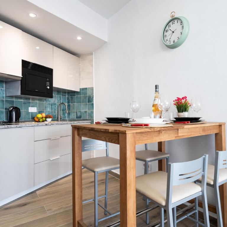 MalagaSuite Modern Studios with Pool - Apartamento con vistas - 5
