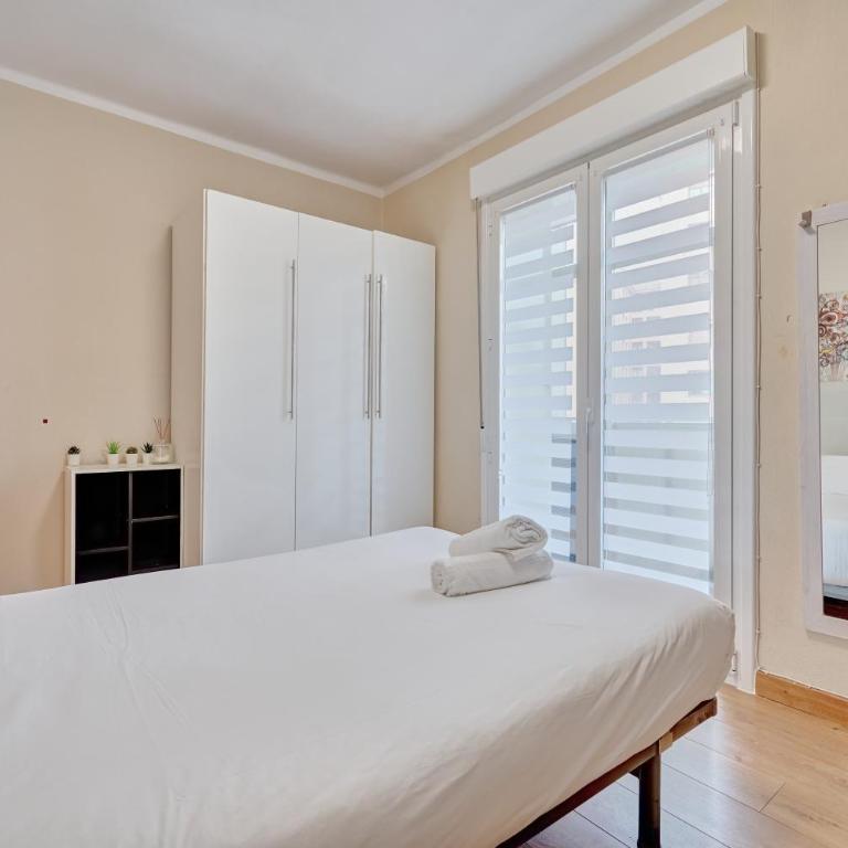 Monasterio - Four-Bedroom Apartment - 11