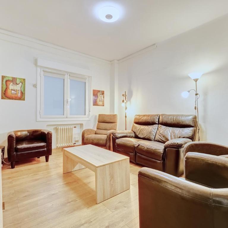 Monasterio - Four-Bedroom Apartment - 1