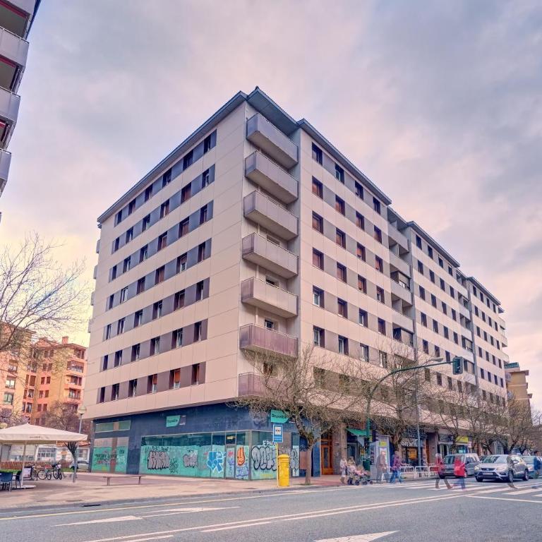 Monasterio - Four-Bedroom Apartment - 32