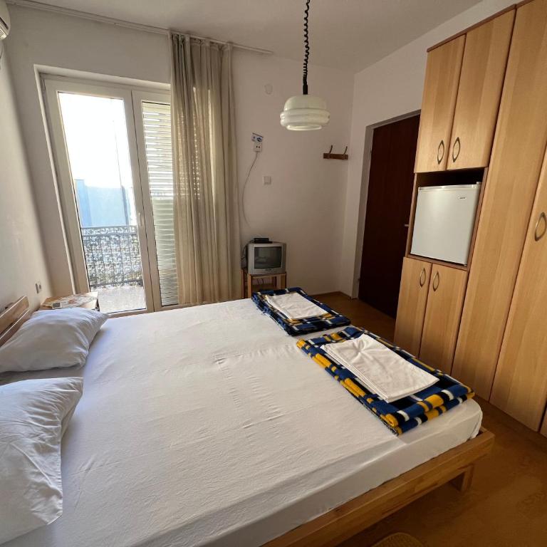 Guest House Plima 2 - Dvokrevetna Soba sa Bračnim Krevetom sa Balkonom i Pogledom na More - 14