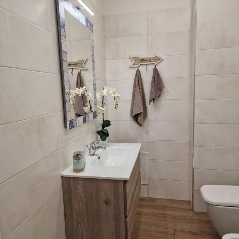 Homey - Appartamento Familiare con 2 Camere da Letto - 3