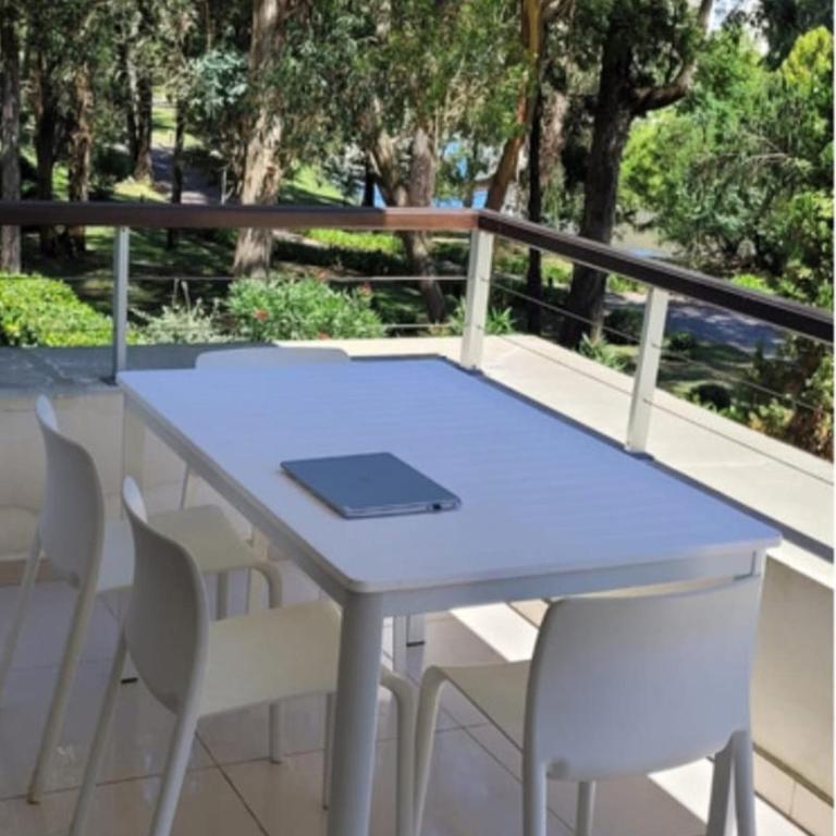 Green Park Solanas hermoso apartamento vista lago - Estudio con cama extragrande y sofá cama - 11