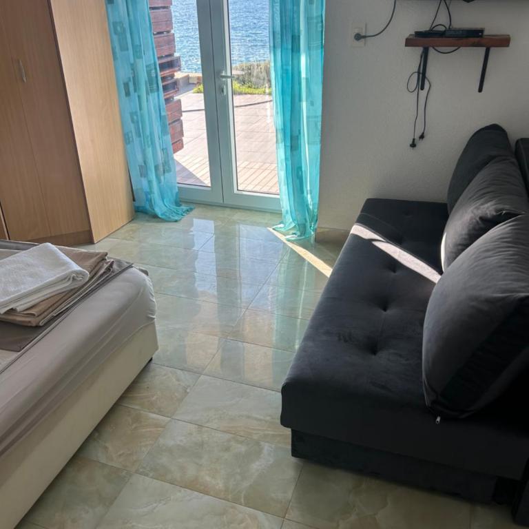 Resort Stikovic - One-Bedroom Apartment with Sea View and Terrace - 3