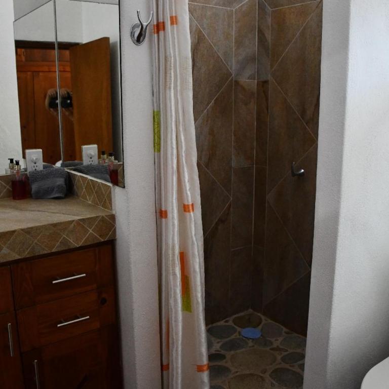 La Playita Hostal - Deluxe Double Room with Extra Bed - 1
