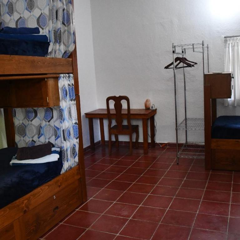 La Playita Hostal - Mixed Dormitory Room - 3