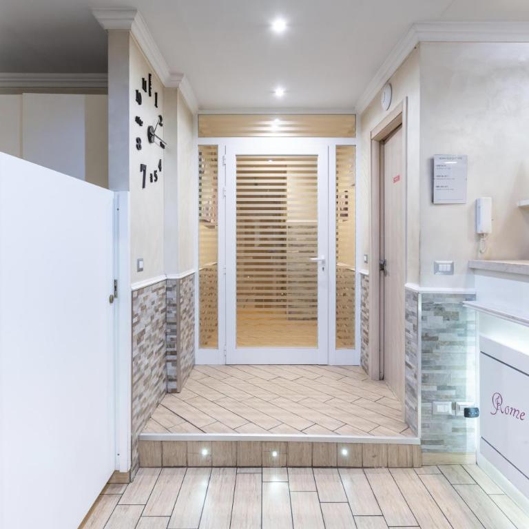 HOTIDAY Room Collection - Roma Barberini - Chambre Double ou Lits Jumeaux - 6