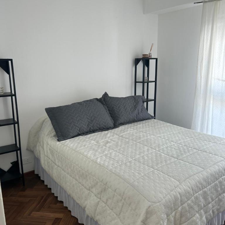 Rosario centro - Apartamento de 2 dormitorios con balcón - 13