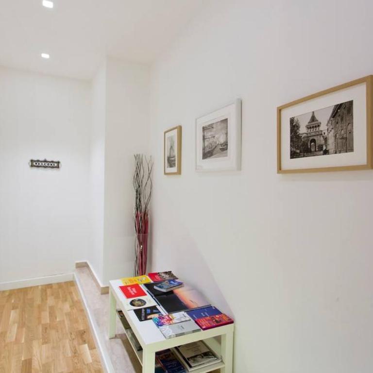 BB4U Apartments - Appartamento con 2 Camere da Letto - 9