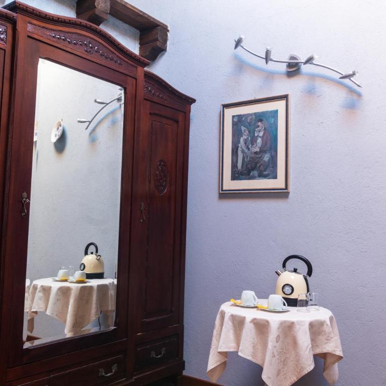 Alba Morus - Camera Matrimoniale con Bagno Privato - 4