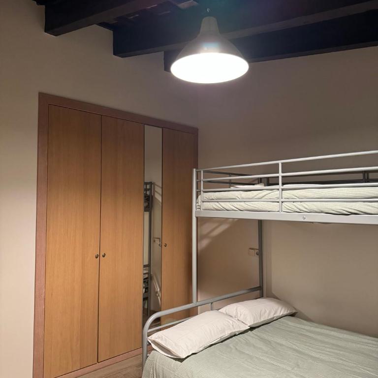 Miguelete tower & 4th FLOOR & City center and no elevator - Two-Bedroom Apartment - 9