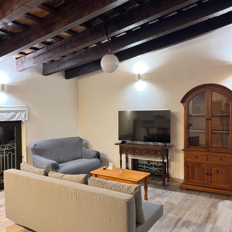 Miguelete tower & 4th FLOOR & City center and no elevator - Two-Bedroom Apartment - 2