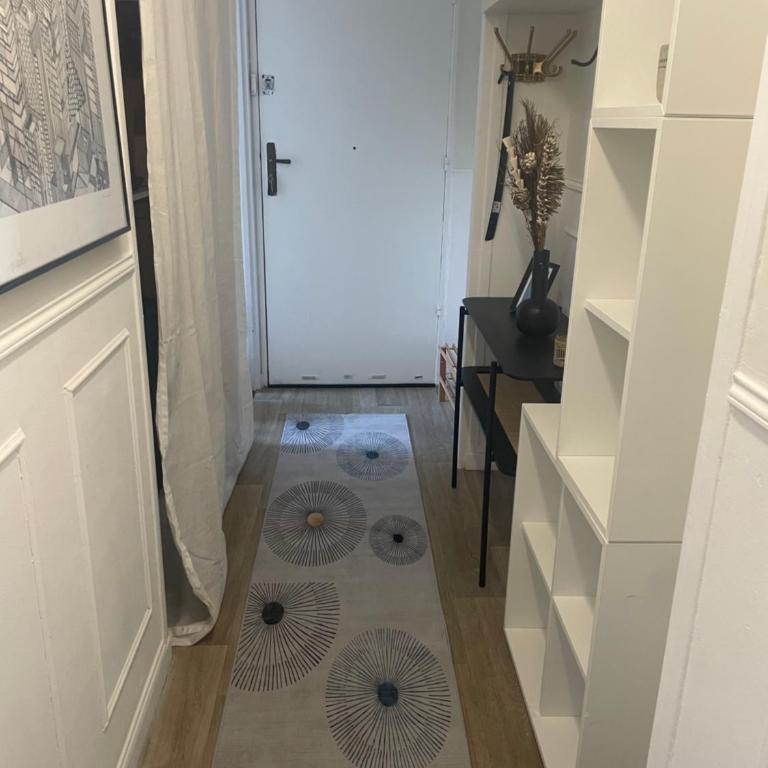 Bel appartement spacieux ,convivial de 3 chambres avec parking privé sécure - Apartment mit 3 Schlafzimmern - 9