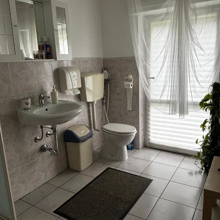 My Way - Camera Matrimoniale con Bagno in Comune - 9