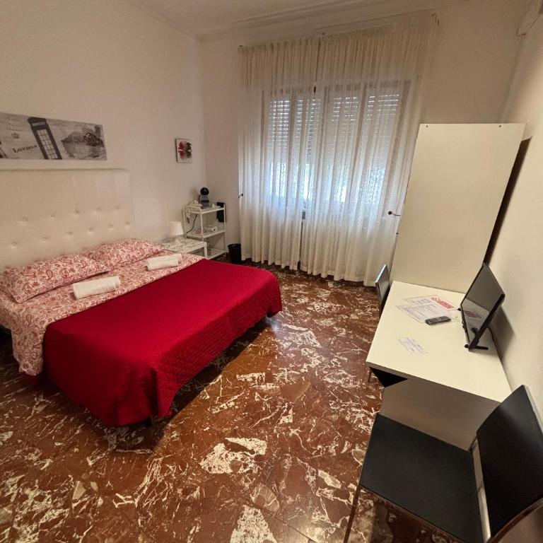 My Way - Camera Matrimoniale con Bagno in Comune - 22