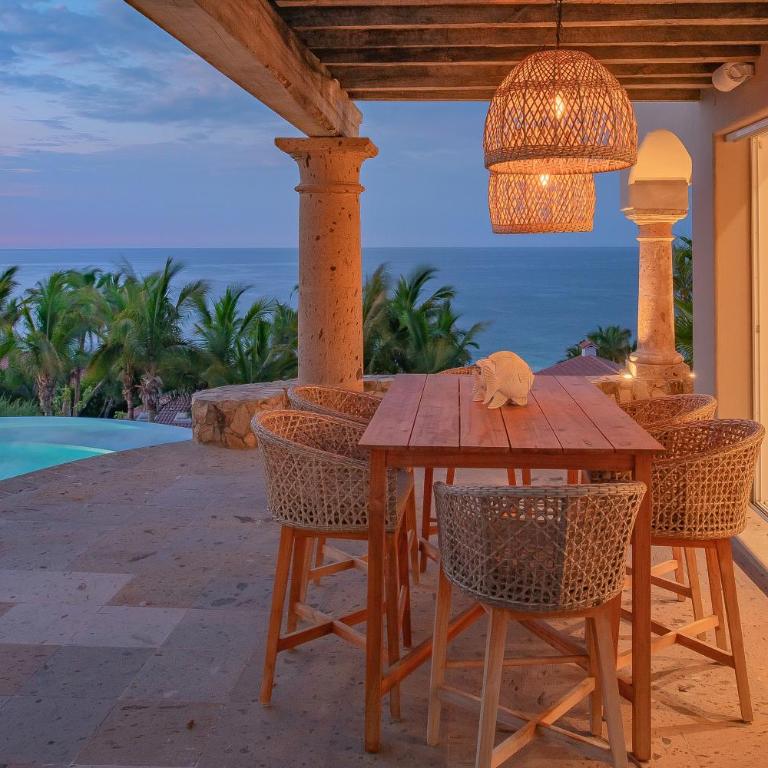 Beautiful 3 Bd Villa with Staff and Steps from the Beach in Del Mar Palmilla - Villa - 24