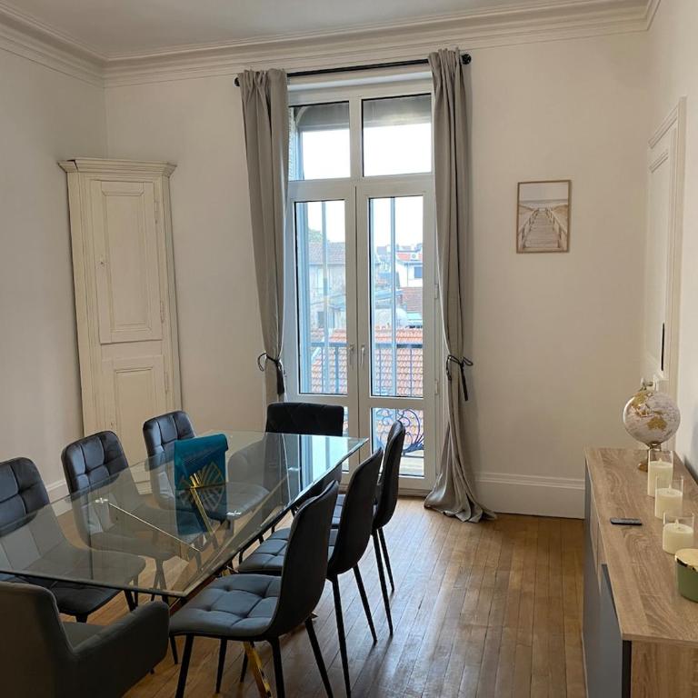 Beautiful double apt family babyfoot 2 parking - Appartement 3 Chambres - 35
