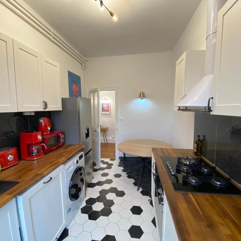 Beautiful double apt family babyfoot 2 parking - Appartement 3 Chambres - 4
