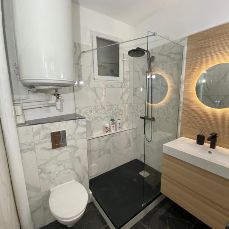Beautiful double apt family babyfoot 2 parking - Appartement 3 Chambres - 2