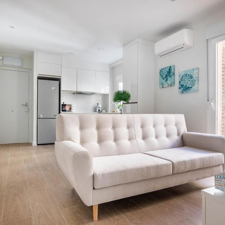 Bright Apartment Near Seville's Historic Center - Apartamento de 3 dormitorios - 17