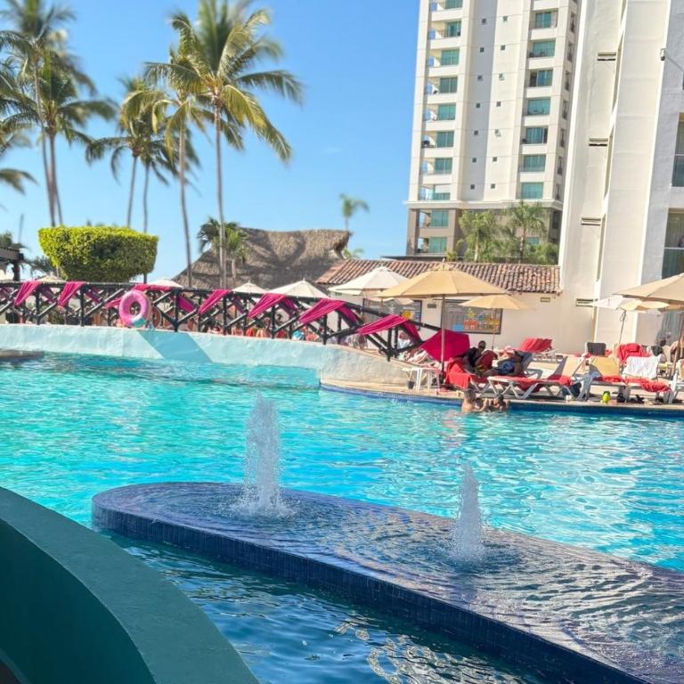 Ocean view & hotel amenities! - Double or Twin Room - 11