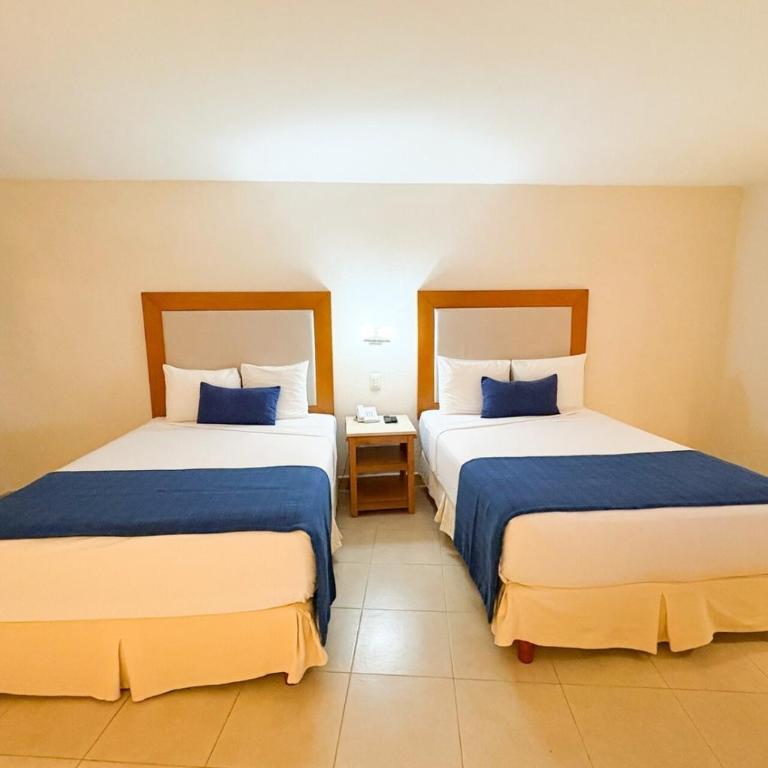 Very Functional with WiFi & Beach Access! - Double or Twin Room - 6