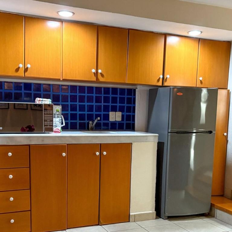 Very Functional with WiFi & Beach Access! - Double or Twin Room - 10