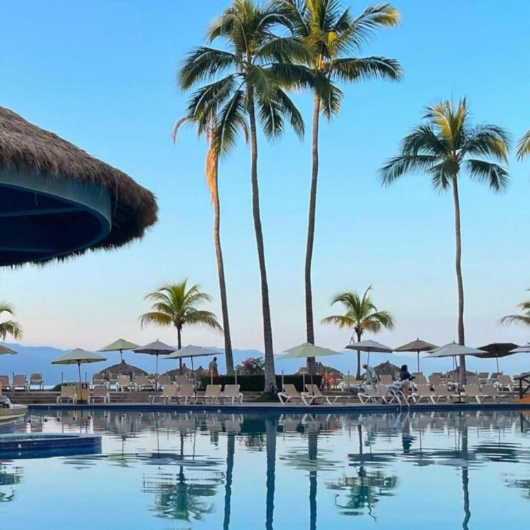 Very Functional with WiFi & Beach Access! - Double or Twin Room - 16
