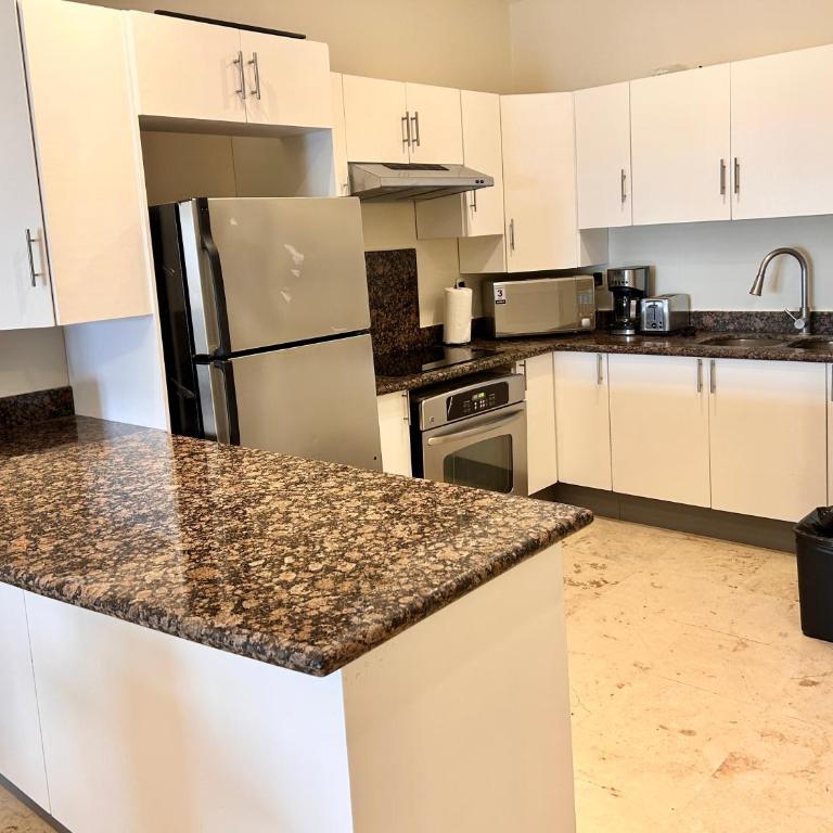 El Faro 402 SURF ocean view 2 bedroom condo - Two-Bedroom Apartment - 18