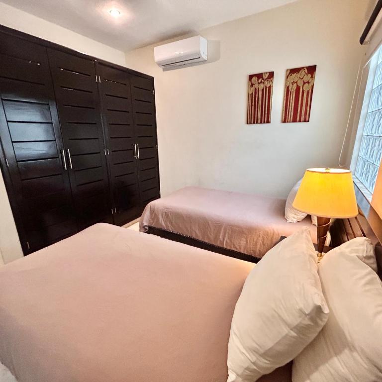 El Faro 402 SURF ocean view 2 bedroom condo - Two-Bedroom Apartment - 4