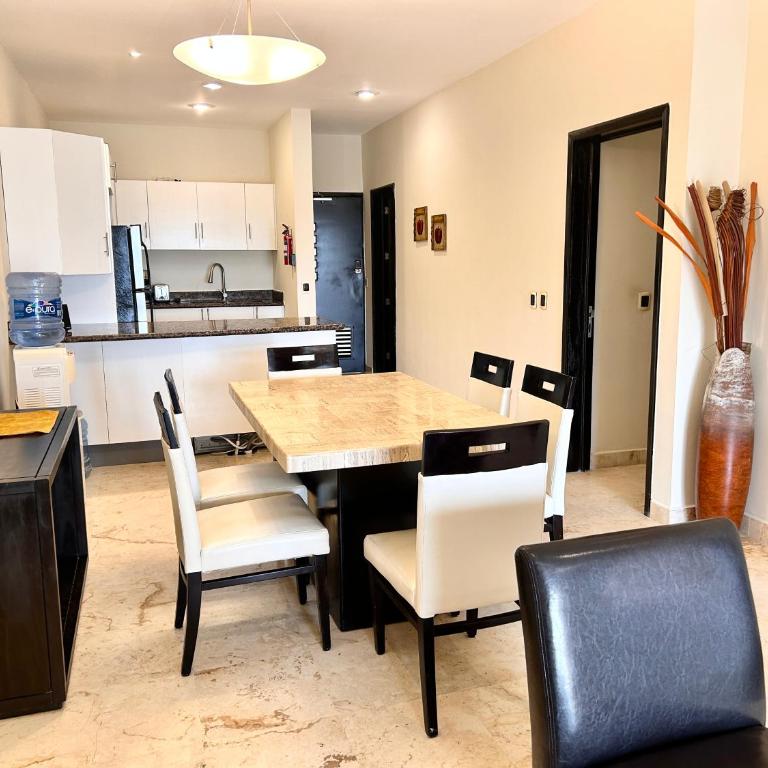 El Faro 402 SURF ocean view 2 bedroom condo - Two-Bedroom Apartment - 19