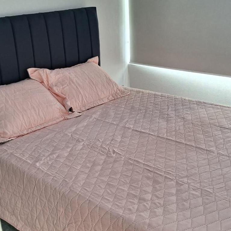 Dpto amoblado amplio - Apartamento de 3 dormitorios - 4