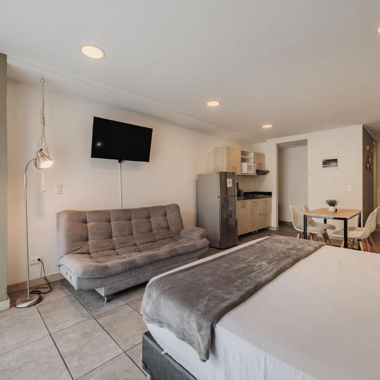 Tranvia 40 - Amoblados Velasquez - Apartamento Estudio con balcón - 10