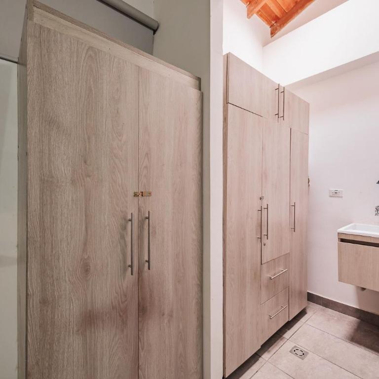 Tranvia 40 - Amoblados Velasquez - Apartamento Clásico - 15