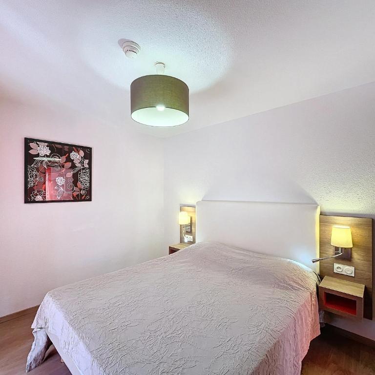 Bel F3 climatisé avec parkings, terrasse et vue sur montagnes à 50m du centre et des thermes - FR-1-451-213 - Apartamento de 2 dormitorios - 7