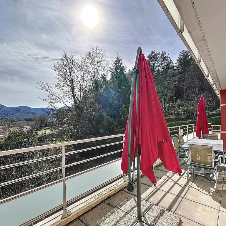 Bel F3 climatisé avec parkings, terrasse et vue sur montagnes à 50m du centre et des thermes - FR-1-451-213 - Apartamento de 2 dormitorios - 20