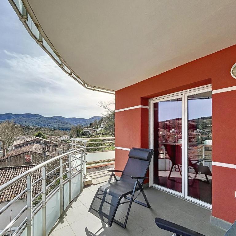 Bel F3 climatisé avec parkings, terrasse et vue sur montagnes à 50m du centre et des thermes - FR-1-451-213 - Apartamento de 2 dormitorios - 25