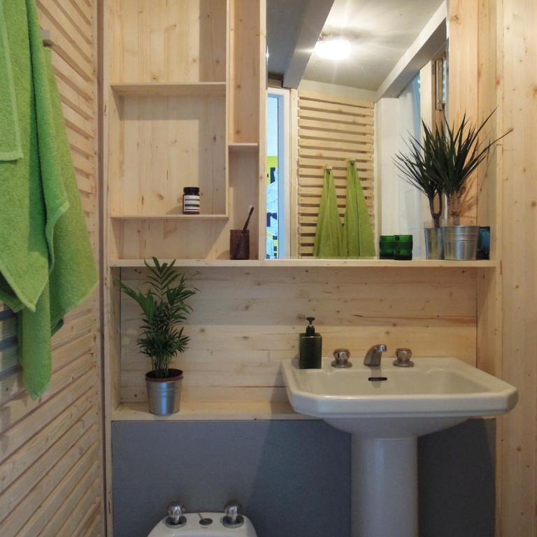 V12 Design Apartments - Loft - 5