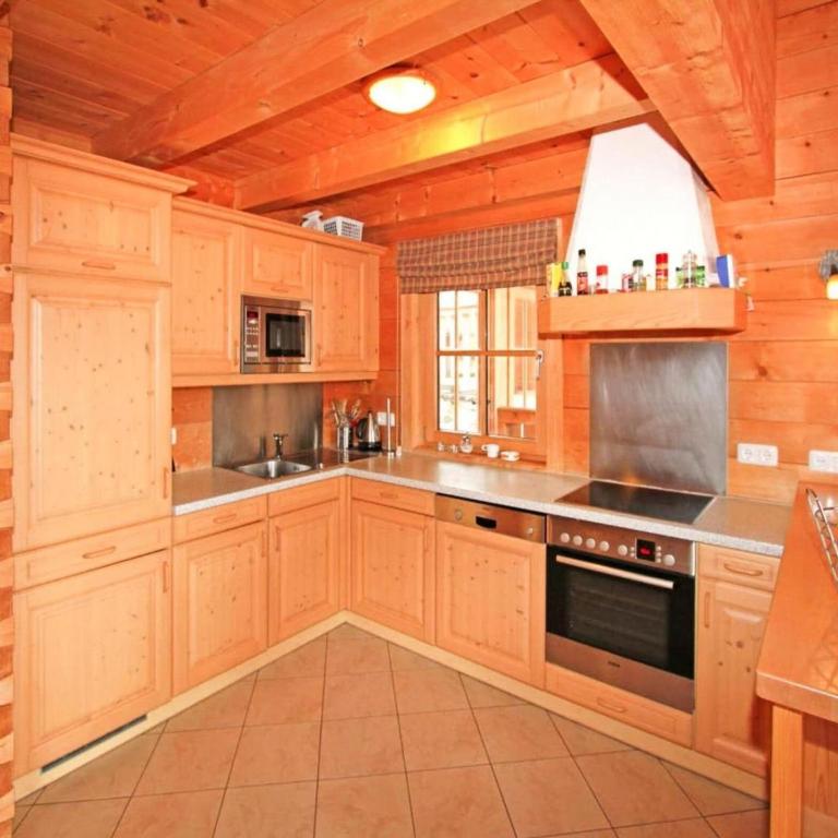 Chalet in Königsleiten near Hohe Tauern - Superior Chalet - 8