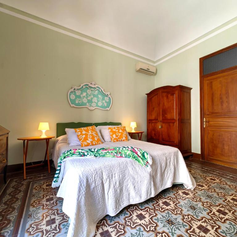 Downtown Grandama Home della Cassatella - Air Conditioner&wifi - Two-Bedroom Apartment with Balcony - 1