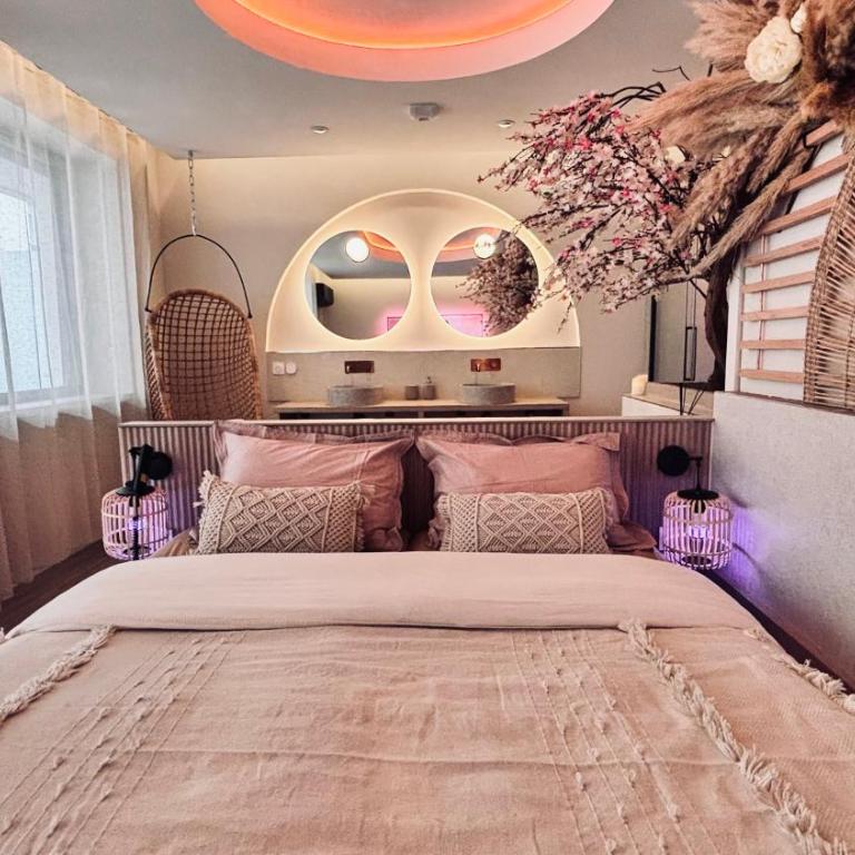 Blossom Suite-Hyper centre Jacuzzi Balcon clim - One-Bedroom Apartment - 11