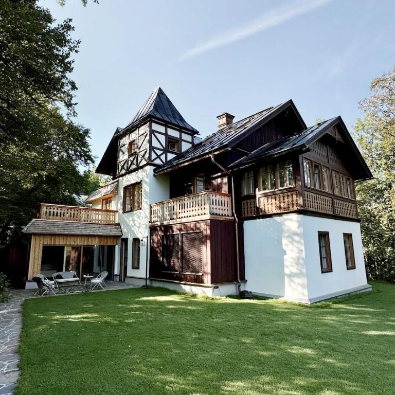 Villa Nicoletta - Luxus am See - Your Austrian Home - Villa - 1