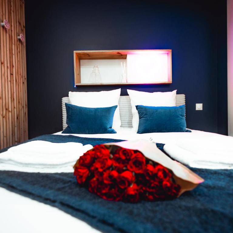 FRENCH KlSS - Love Room by PRIM0 C0NCIERGERIE - Appartamento con 1 Camera da Letto - 11