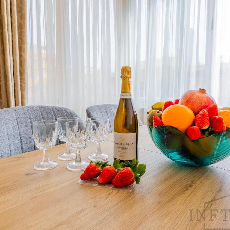 Inftour Apolo III Atico - Two-Bedroom Apartment - 7