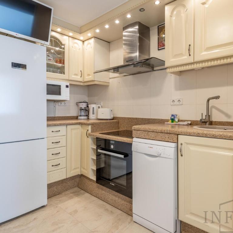 Inftour Apolo III Atico - Two-Bedroom Apartment - 13