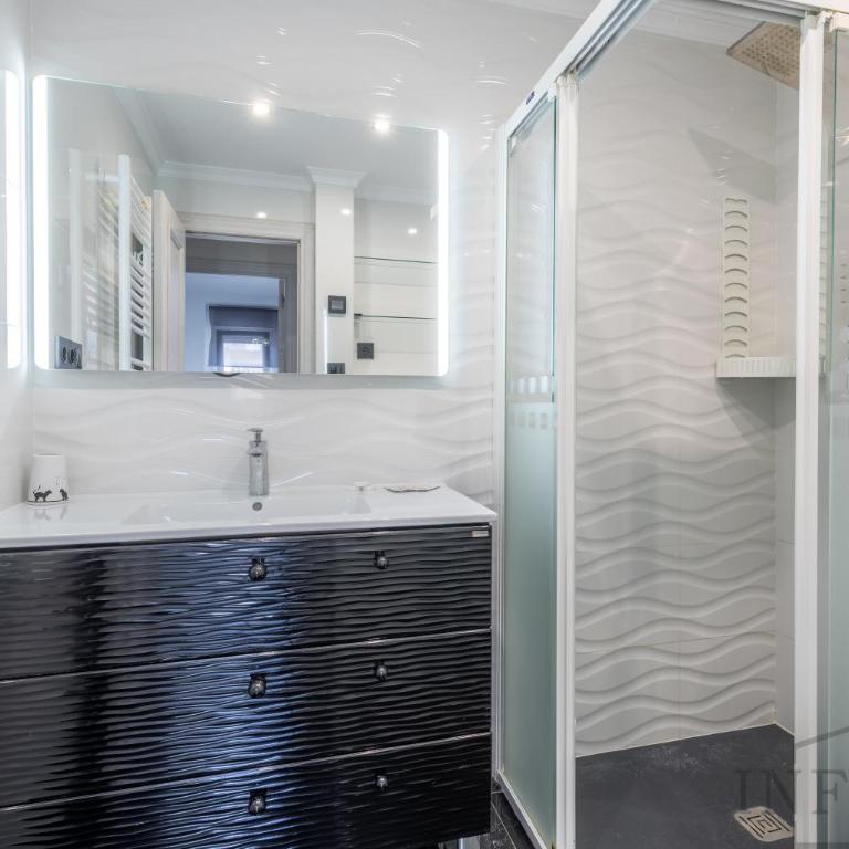 Inftour Apolo III Atico - Two-Bedroom Apartment - 19