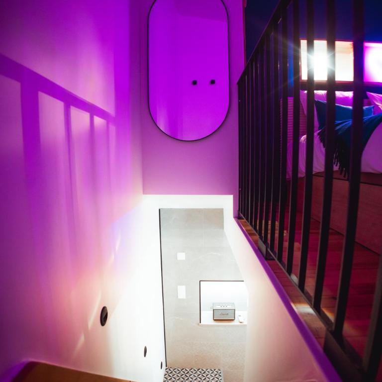 FRENCH KlSS - Love Room by PRIM0 C0NCIERGERIE - Appartamento con 1 Camera da Letto - 13